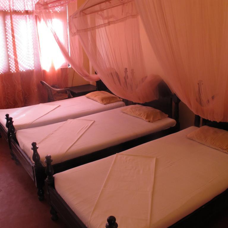 Shahira Hotel Nilaveli Camera foto