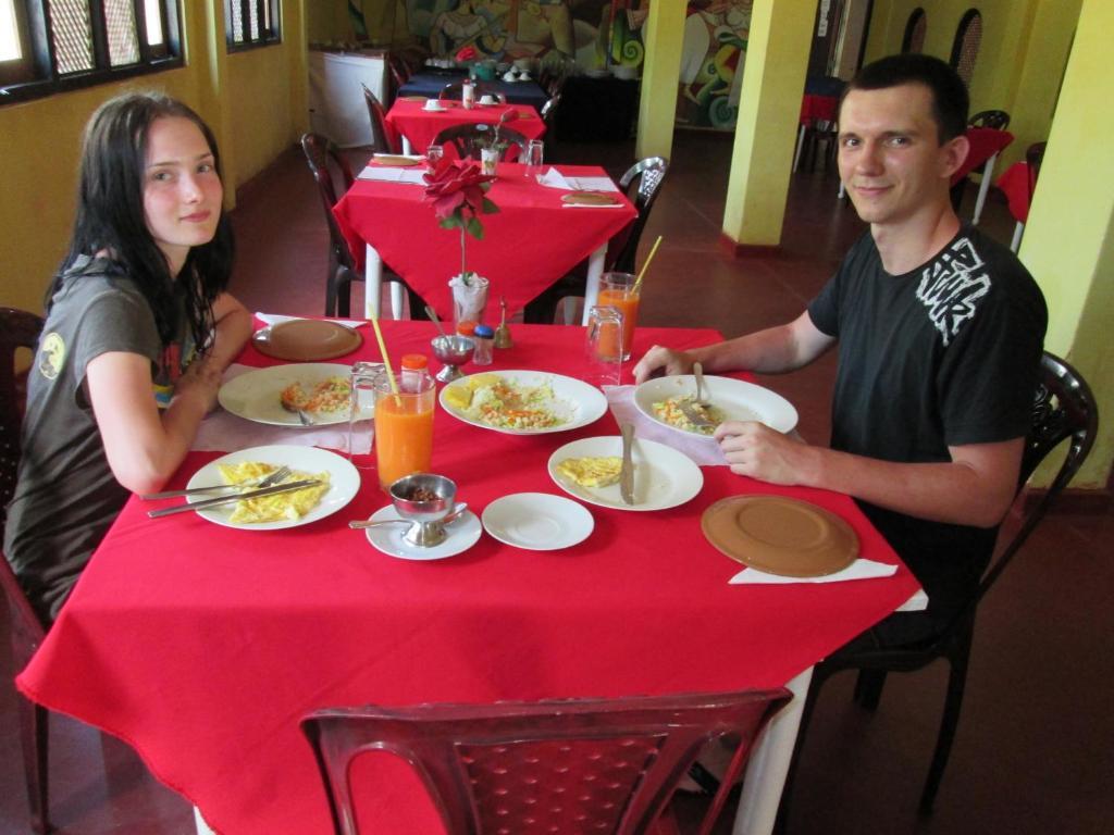 Shahira Hotel Nilaveli Esterno foto